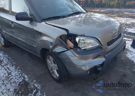 2011 Kia Soul + z USA, uszkodzony, nr VIN KNDJT2A2XB7195770